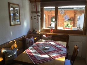 Apartment with Mountain View room in Ferienwohnung Milchgaessli