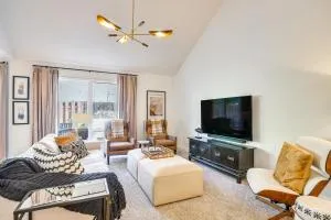 Deck and Gas Fire Pit Gorgeous Home in Beaverton! - 比弗顿