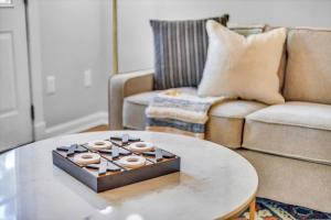 Renovated townhome on bike path includes bikes