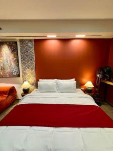 Prime End Sunset View Unit in Makati