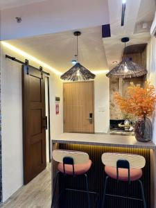 Prime End Sunset View Unit in Makati