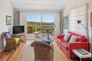 The Whale Lookout, Eagle Bay