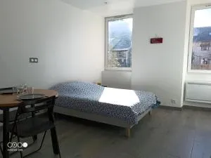 Studio 2 - Charchilla