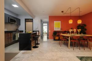 ALOHA Amazing 2BR Condo with Private Terrace