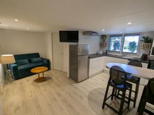 Studio cosy avec terrasse pr. à Epinal, parking compris - FR-1-589-661