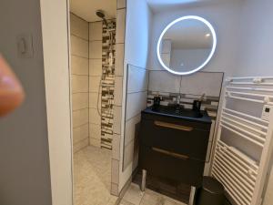 Studio cosy avec terrasse pr. à Epinal, parking compris - FR-1-589-661