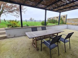 Maisons de vacances Gite confortable a Athienville - FR-1-584-359 : photos des chambres