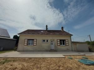 Maisons de vacances Maison familiale au calme avec jardin et barbecue - FR-1-581-144 : photos des chambres
