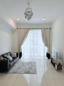 Cozy Downtown 2BR at M Suites, Embassy Row - Kampong Pandan Dalam