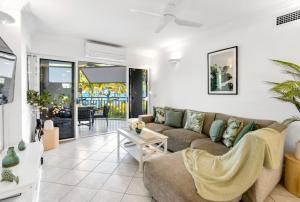 Belle Escapes Seashells on the Beach