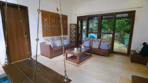 Emerald - 2BR Pool Villa near Bangalore Airport