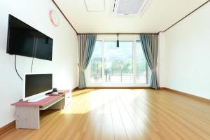 Hwacheon Tomato Pension