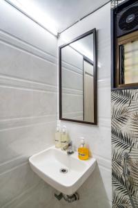 Dido 1BHK Bandra W by The Bombay Home Company