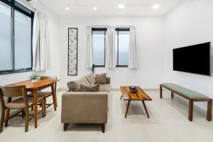 Earthy 1BHK Bandra W by The Bombay Home Company