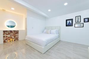 Sellin Onsu Swimming Pool Pension