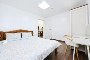 Forest Squirrel Pension