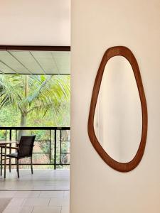 Restful rainforest retreat mins from Hastings st 9407