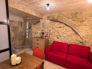 Grand studio de charme dans une bâtisse du XVII