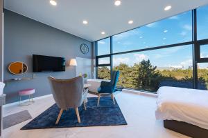 gangneung joeungot poolvilla