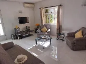 Cosy Two-Bedroom - Prime Apartments - Pointe aux Sable