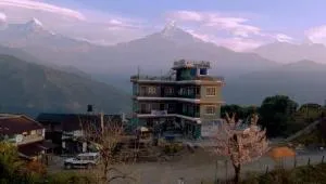 Hotel Peace Karma View & Restaurant - Ghāchak