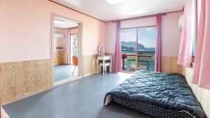 Taean Noeuljinbada Pension