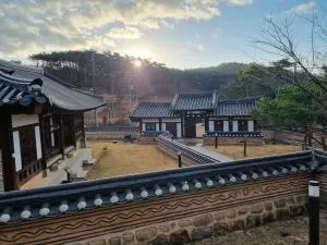 Cheongbaek Hanok Pension - Gochang 