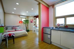 anmyeondo neipkeulrobeo suyeongjangpensyeon