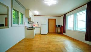 Buan Bada Poongkyung Pension