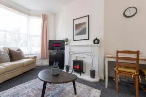 Happy Harwich, Tranquil, Near Beach, Free Parking - Shotley Gate