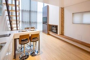 Gosung La Henne Pull Villa J