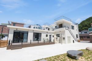Gangneung Stay Sosom - Ubytování bez kategorie ve městě Kangnung