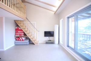 Mongsanpo High Beach Pension