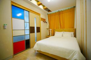 Jeonju Hanok Maeul Pungkyeong Guest and Hotel