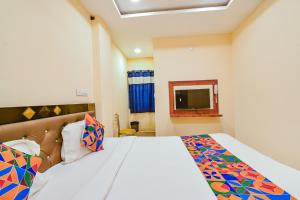 FabHotel Yogeshwara Grand - Nr Hyderabad International Airport, Shamshabad
