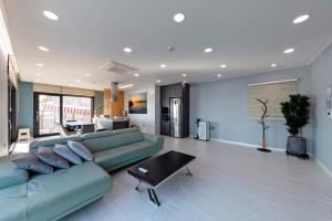 Sacheon Bileong Pool Villa Pension