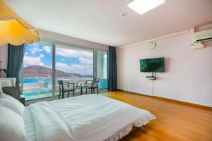 Ganghwa Cafe Pension Amote