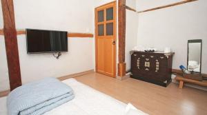 Jeonju Pusil Hanok Pension