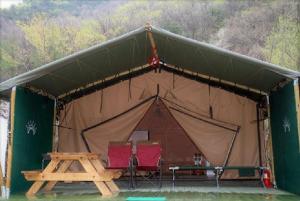 Gongju kyerongsan glamping donwallsoop