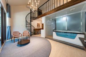 Kangneung Oranda Pension