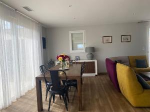 Villas Villa avec Piscine, grand terrain a 7 mn de la mer : photos des chambres
