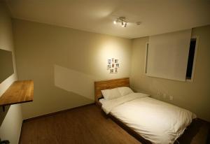 Statehouse pension Incheon