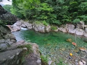 Baekmu Mountain Villa Red Clay Pension - Hamyang