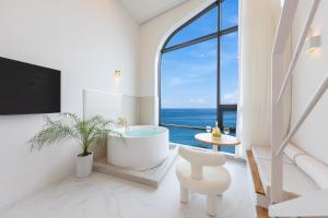 Gangneung Hue Pension Ocean View, Spa, Couple