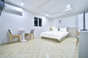 Yeongcheon Hotel Shop - Yeongcheon