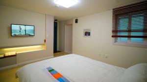 Jeonju Deokindang and Soo House Pension