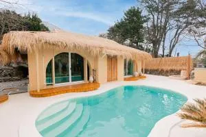 Barbara Bali Pool Villa - Geoje