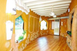 Buan Bbalgan Jibung Pension