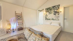 Daebudo On the Beach Pool Villa