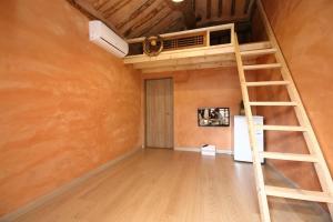 Jeonju Hanok Maeul Alkongdalkong Darakbang